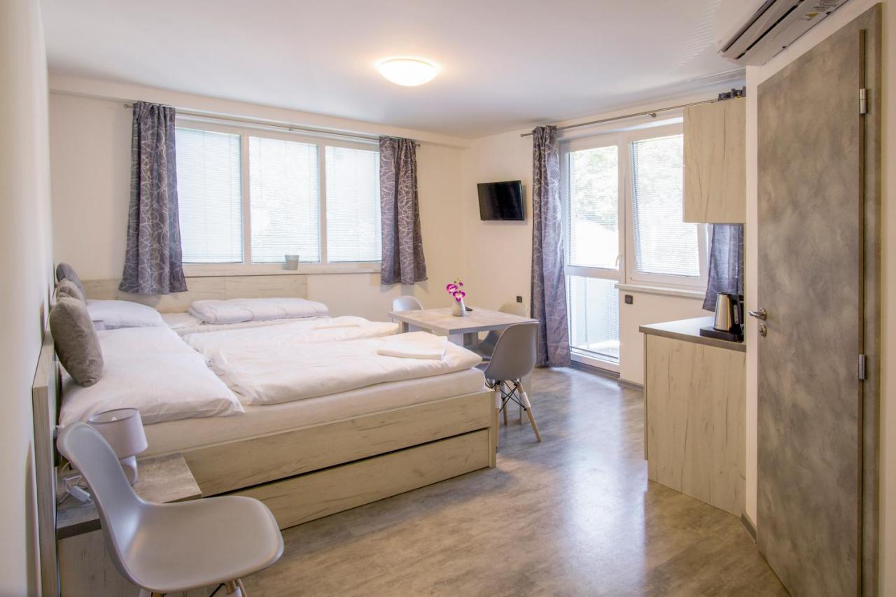 Hotel U Plaze Vranov nad Dyji Exterior photo